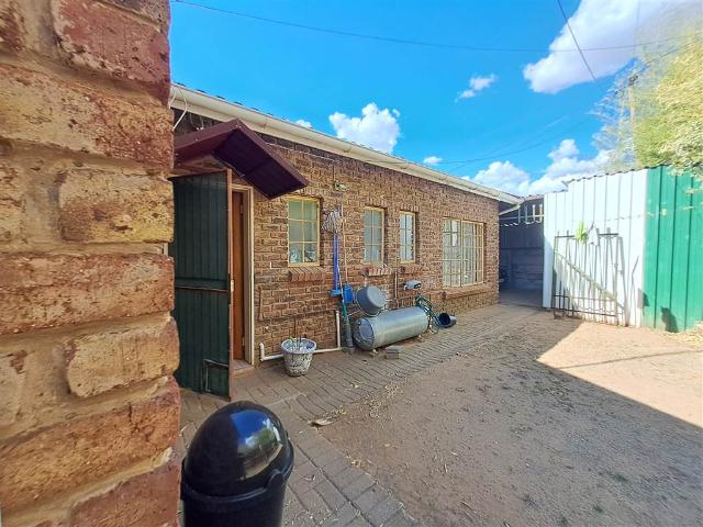 Apartment for sale in Dordrecht, Eastern Cape