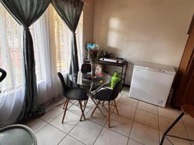 Apartment for rent in Waterkloof, Gauteng
