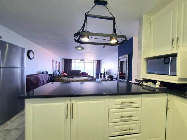 Apartment for sale in Durban, Kwazulu-natal