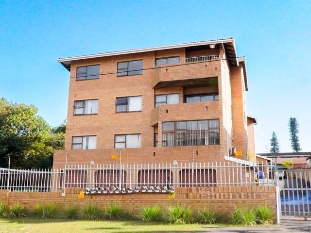 Apartment for sale in Amanzimtoti, Kwazulu-natal