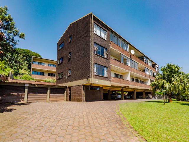Apartment for sale in Amanzimtoti, Kwazulu-natal