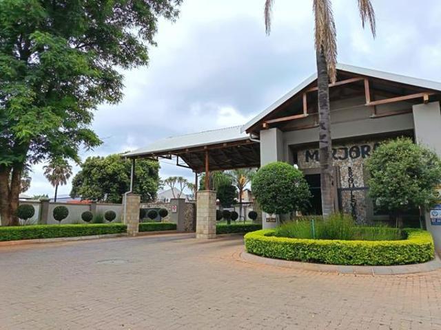 Apartment for rent in Waterkloof, Gauteng