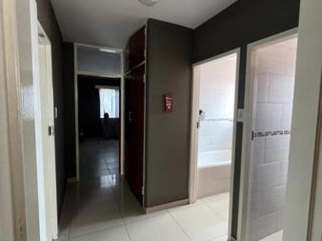 Apartment for rent in Waterkloof, Gauteng