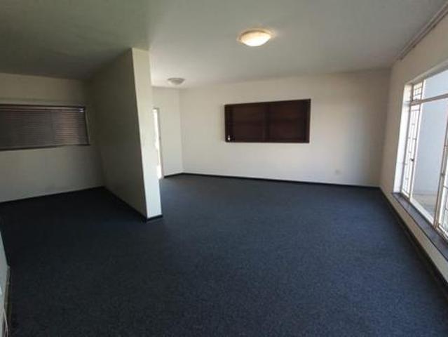 Apartment for sale in Dr Kenneth Kaunda, North West