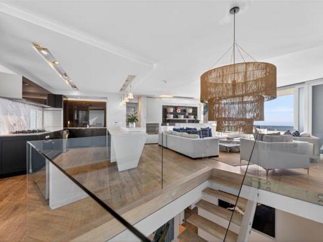 Apartment for sale in Cape Town, Western Cape
