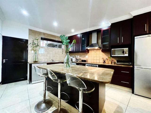 Apartment for sale in Princess Grant, Kwazulu-natal