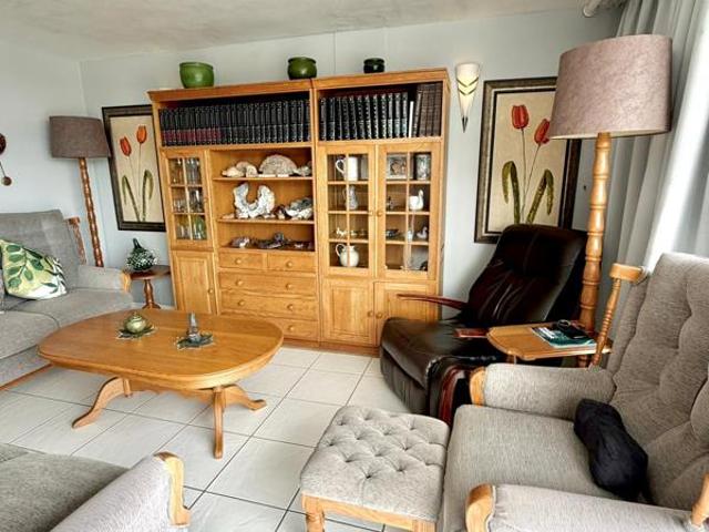Apartment for sale in Princess Grant, Kwazulu-natal