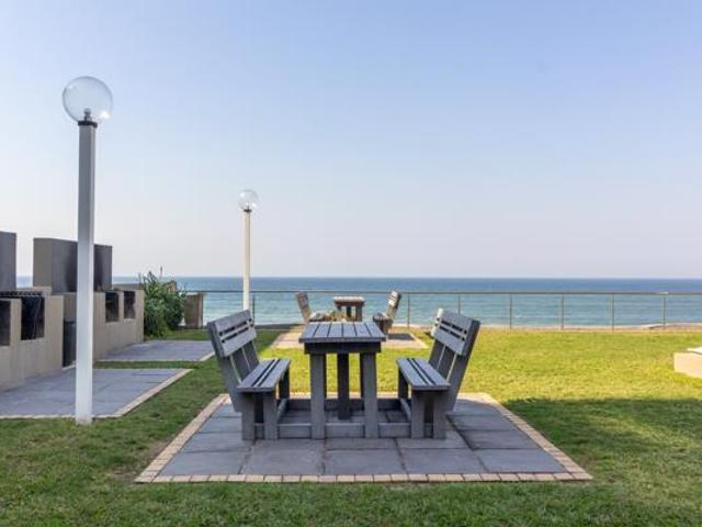 Apartment for sale in Princess Grant, Kwazulu-natal
