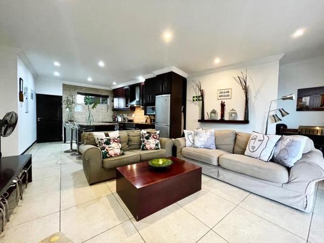 Apartment for sale in Princess Grant, Kwazulu-natal