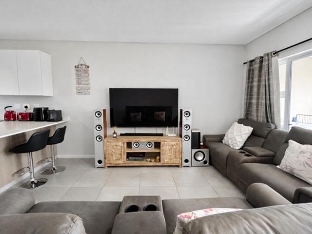 Apartment for sale in Princess Grant, Kwazulu-natal