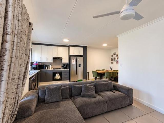 Apartment for sale in Ballito, KwaDukuza Local Municipality