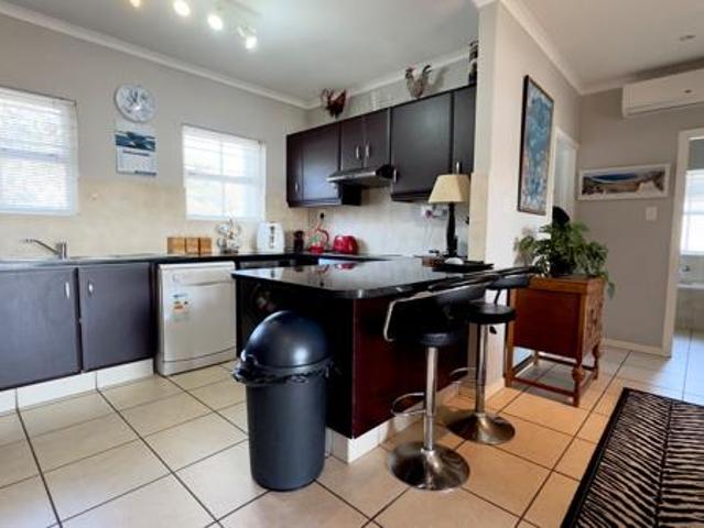 Apartment for rent in Princess Grant, Kwazulu-natal