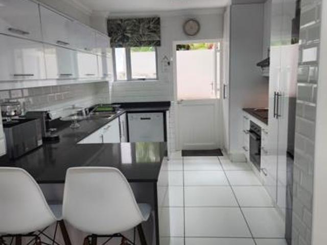 Apartment for sale in Princess Grant, Kwazulu-natal