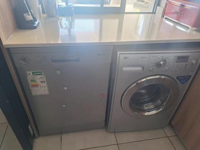 Apartment for sale in Princess Grant, Kwazulu-natal