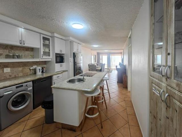 Apartment for sale in Princess Grant, Kwazulu-natal