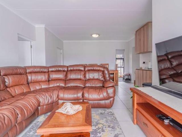 Apartment for sale in Princess Grant, Kwazulu-natal