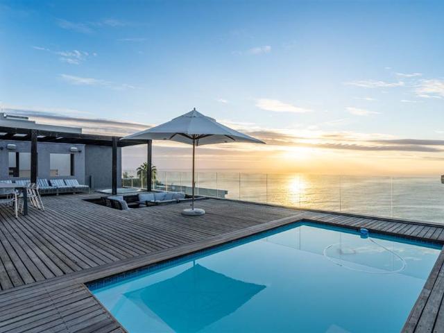 Flat for sale in Cape Town, Western Cape