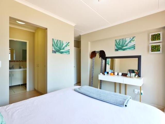 Apartment for sale in Vosloorus, Gauteng