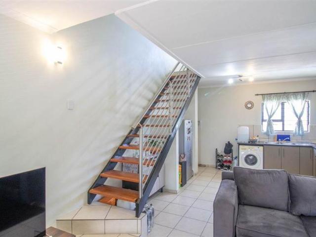 Apartment for sale in Vosloorus, Gauteng