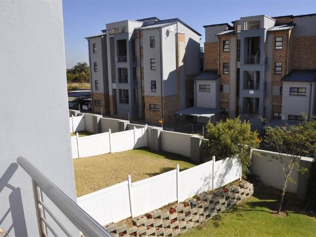 Apartment for sale in Vosloorus, Gauteng
