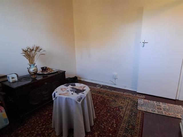 Apartment for sale in Johannesburg, East
