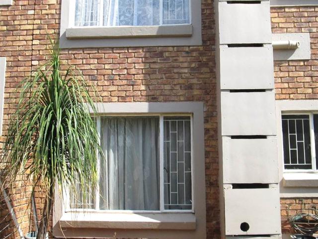 Townhouse for sale in Johannesburg, East