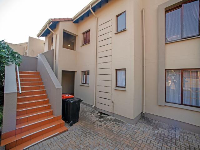 Apartment for sale in Bedfordview, City of Ekurhuleni Metropolitan Municipality