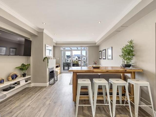 Apartment for sale in Cape Town, Western Cape