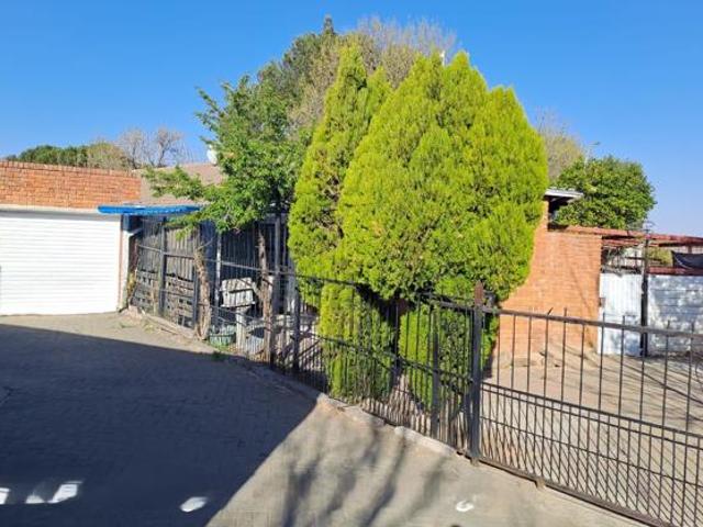 Apartment for sale in Bloemfontein, Free State