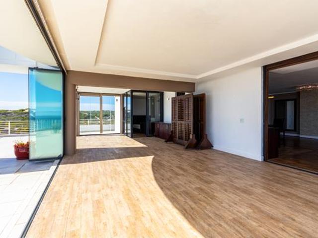 Apartment for sale in Cape Town, Western Cape