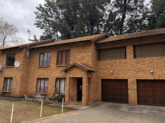 Apartment for sale in Tlhabane, North West