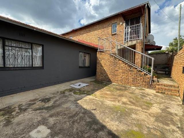 Apartment for rent in Vosloorus, Gauteng