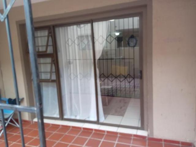 Apartment for sale in Hartbeespoort Dam Nature Reserve, North West