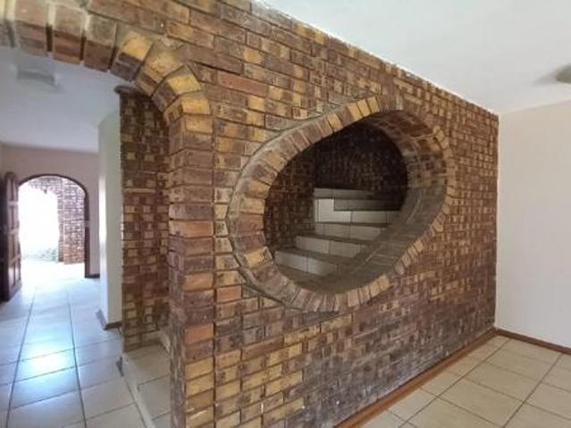 Apartment for rent in Waterkloof, Gauteng