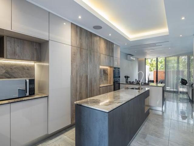 Apartment for rent in Waterkloof, Gauteng