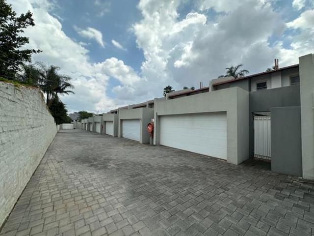 Apartment for rent in Waterkloof, Gauteng