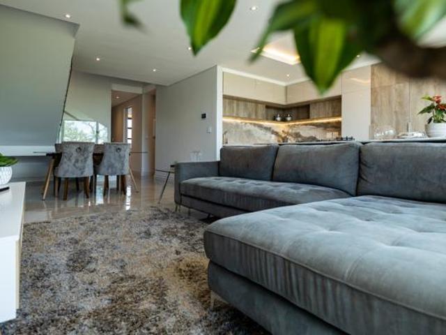 Apartment for rent in Waterkloof, Gauteng