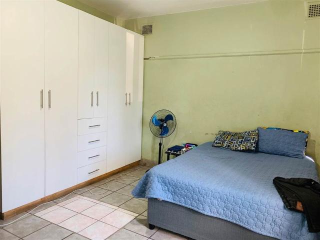 Apartment for sale in Seaview, Kwazulu-natal