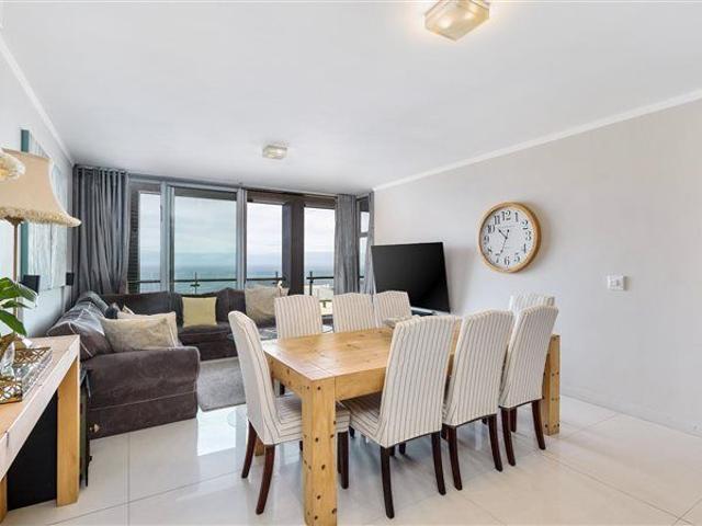 Apartment for rent in Camps Bay, Cape Town
