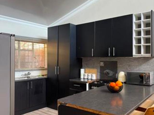 Apartment for rent in Waterkloof, Gauteng