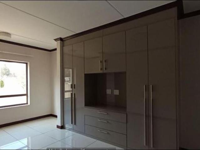 Apartment for sale in Vosloorus, Gauteng
