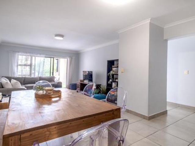 Apartment for sale in Cape Town, Western Cape