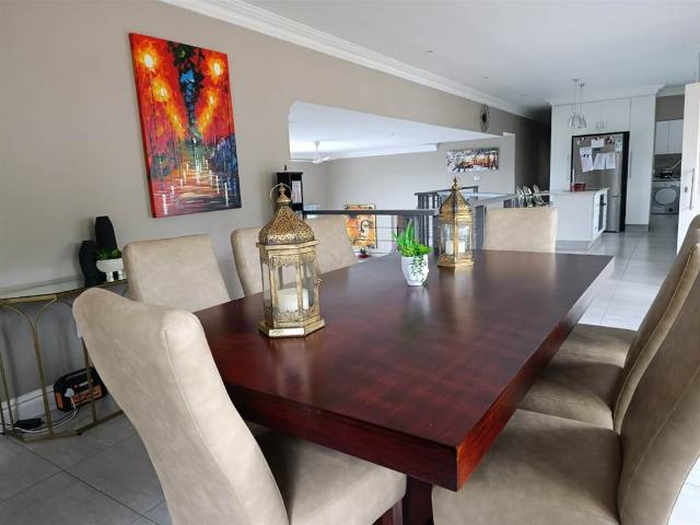 Townhouse for sale in Seaview, Kwazulu-natal