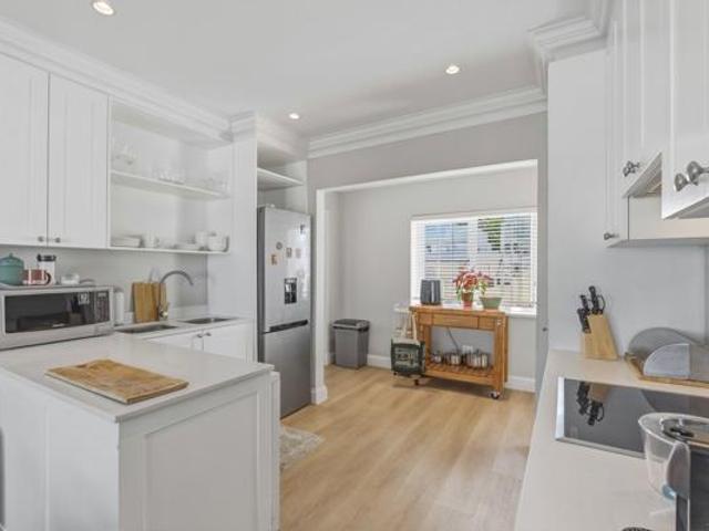 Apartment for sale in Cape Town, Western Cape
