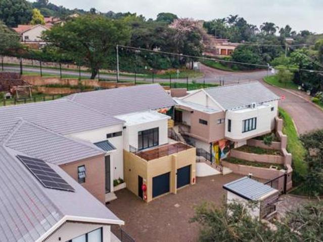 Apartment for rent in Waterkloof, Gauteng