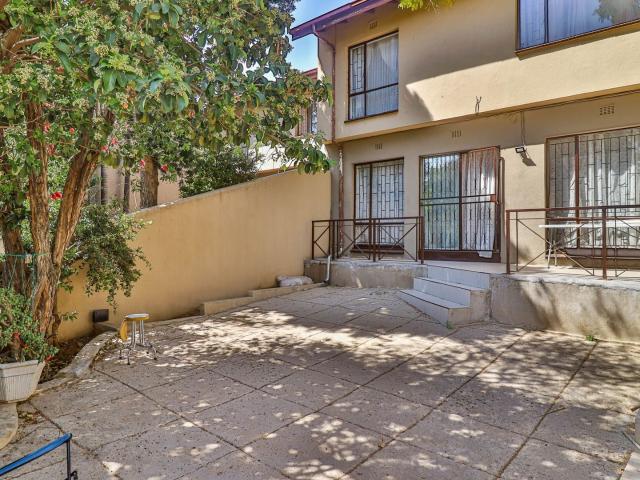 Apartment for sale in Vosloorus, Gauteng