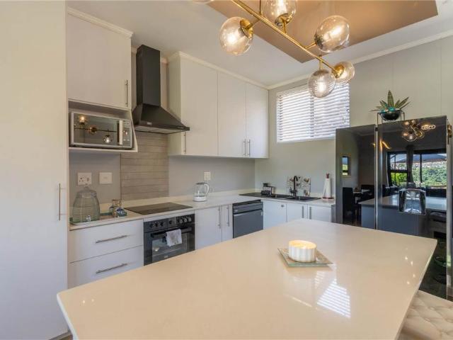 Apartment for sale in Seaview, Kwazulu-natal