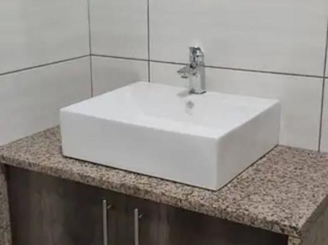 Apartment for rent in Seaview, Kwazulu-natal