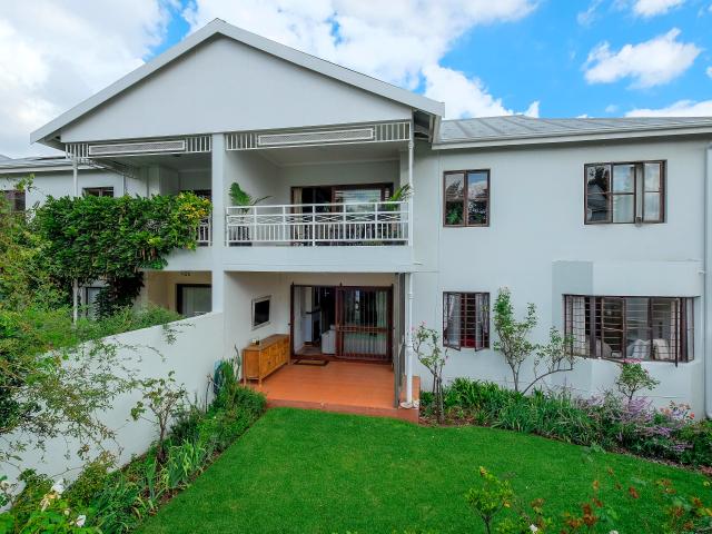 Apartment for sale in Vosloorus, Gauteng