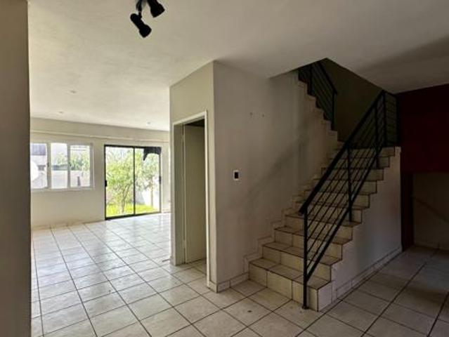 Apartment for rent in Waterkloof, Gauteng